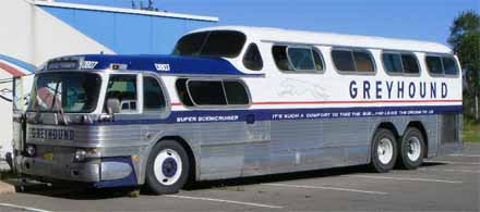 General Motors Greyhound PD4501 Scenicruiser